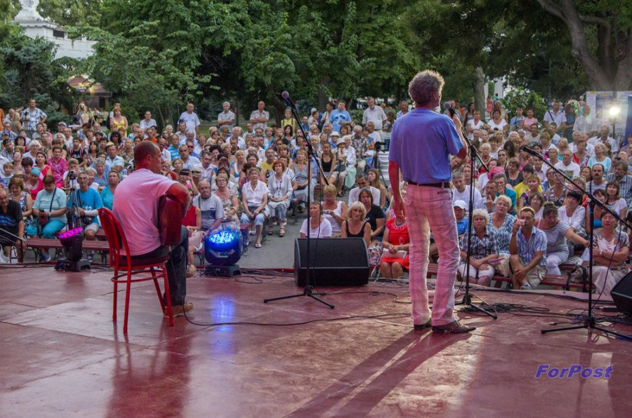 ForPost - Новости: «Любовь к авторской песне — признак хорошего вкуса». Севастополь вновь встречает «Балаклавские каникулы»
