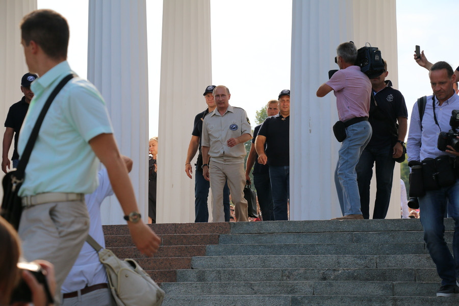 ForPost - Новости: Путин погрузился на дно Черного моря вблизи Балаклавы и осмотрел византийскую галеру