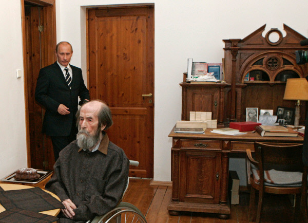 ForPost Мнения: Солженицын и нападчики: кто лжет?