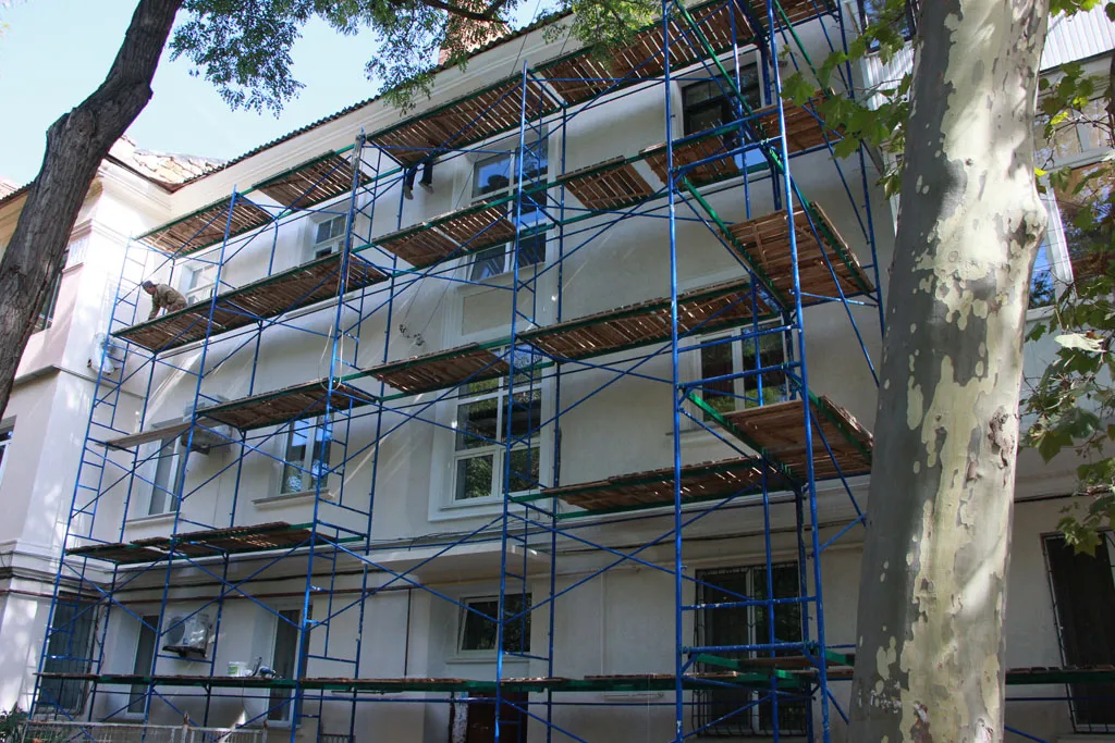 В Севастополе обновляют довоенные дома