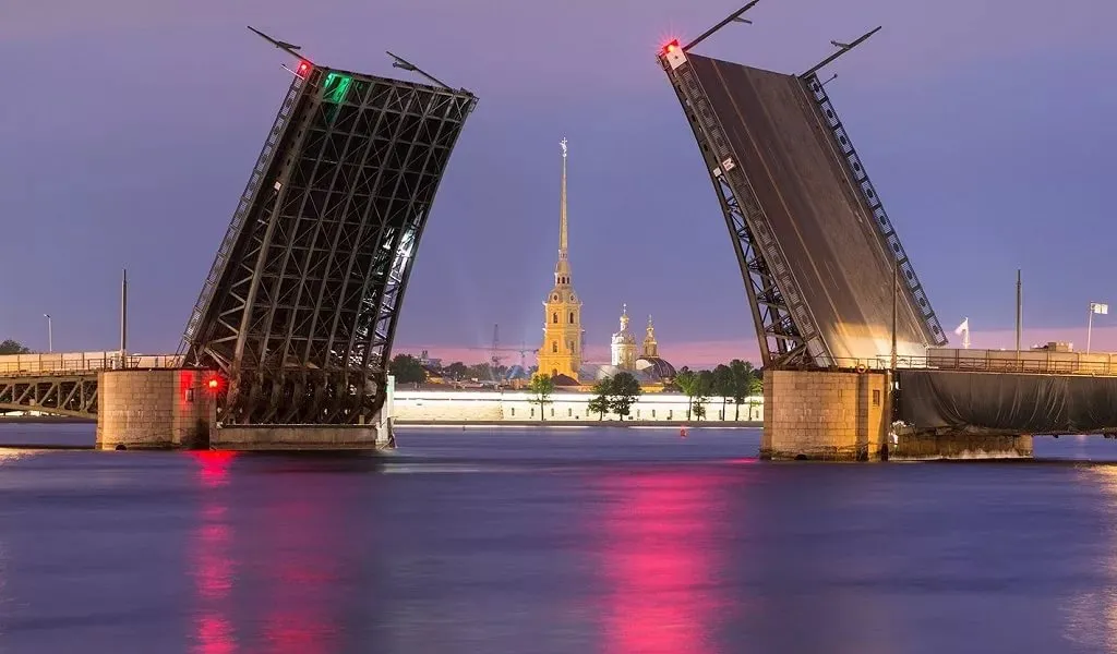 Санкт-Петербург признали лучшим туристическим городом Европы