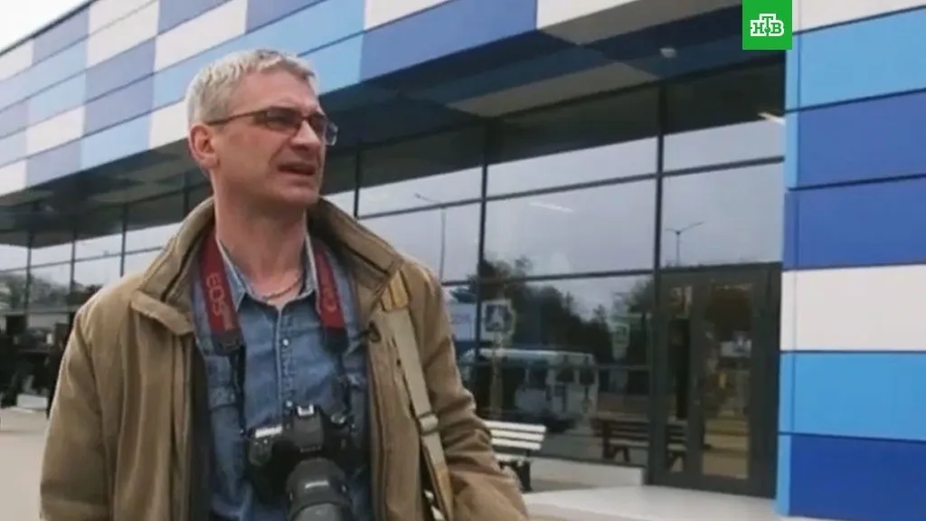 Высланный СБУ журналист Немышев вернулся в Россию