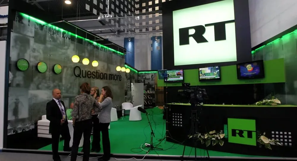 В Госдуме призвали журналистов всего мира защитить RT 
