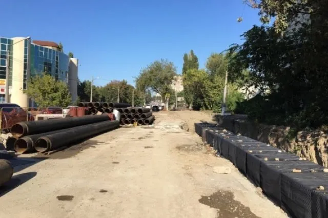Проезд по ул Толстого в Симферополе снова закрыт для автомобилей