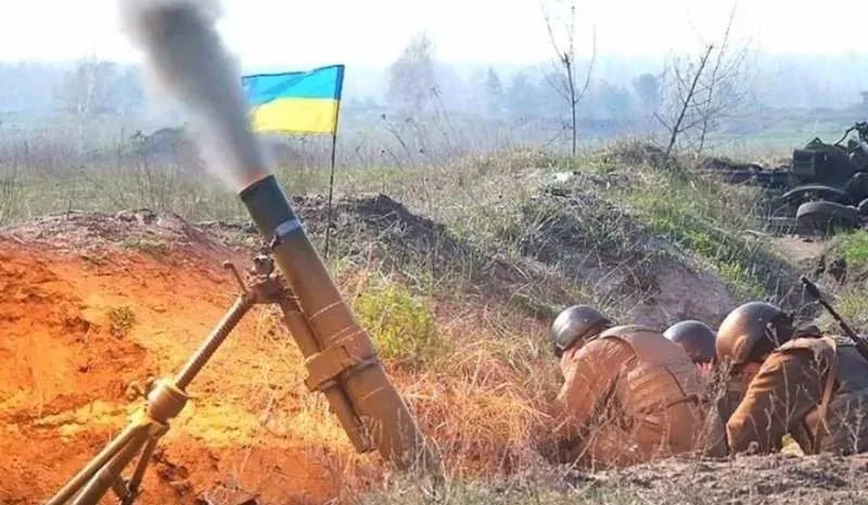 Киевские силовики за минувшие сутки восемь раз обстреляли позиции Народной милиции ЛНР