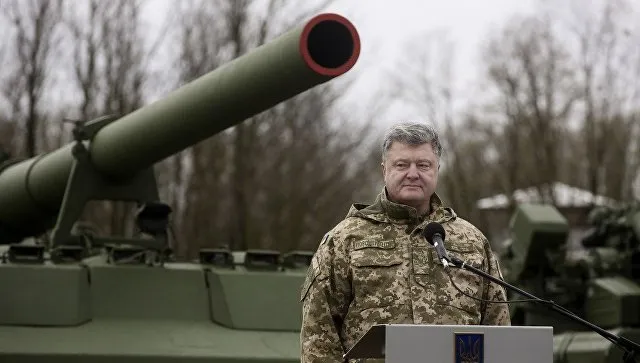 Порошенко приказал ракетным войскам быть готовыми "вернуться в Донбасс"