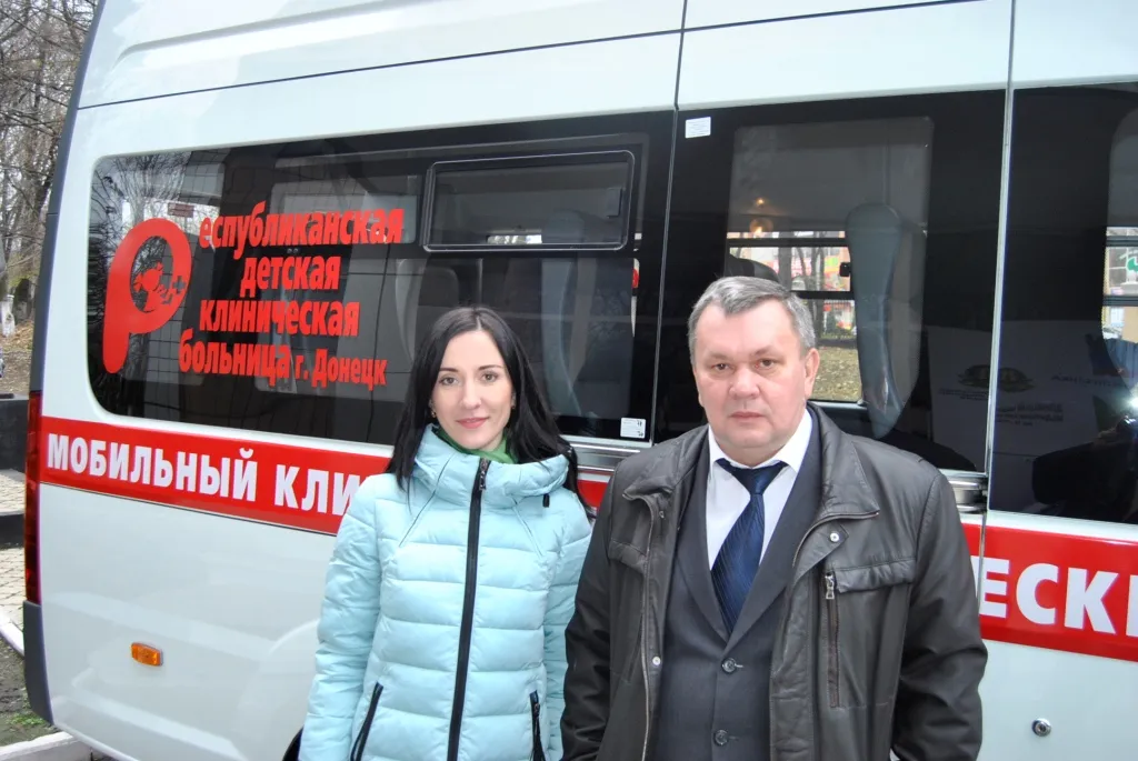  В ДНР начала работать детская «поликлиника на колесах»