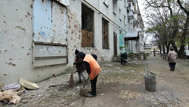 Силовики под видом волонтеров ведут разведку в Донбассе, заявили в ДНР
