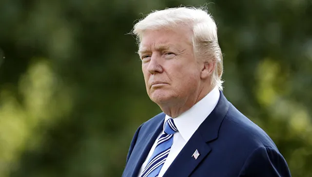 Трамп убеждал сенаторов закрыть дело о "вмешательстве России", пишут СМИ