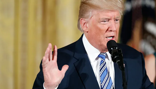 Трамп отказался "защищать от России" страны НАТО, которые "не платят"