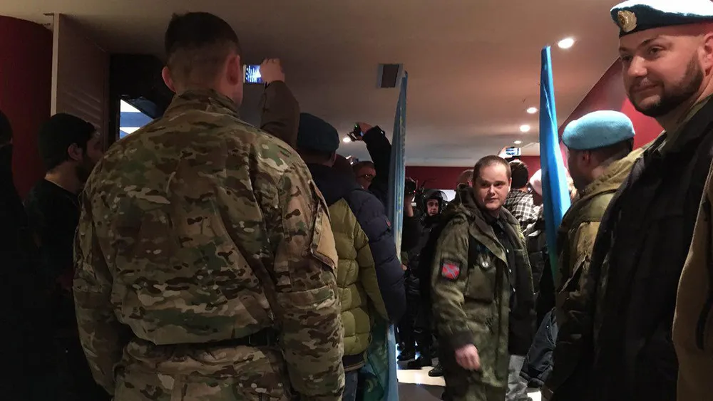 В Москве задержали сорвавших показ фильма о Донбассе 