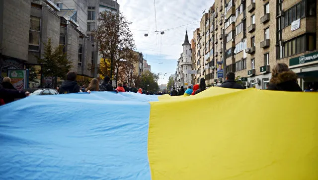 Заседание украинских депутатов прервал гимн России