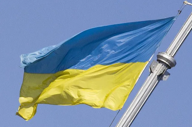 На заводе в Польше разразился скандал из-за униформы украинских рабочих