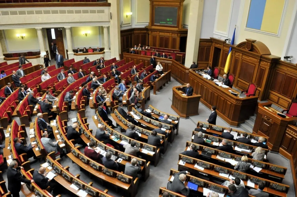 Рада не решилась разорвать дипотношения Украины с Россией