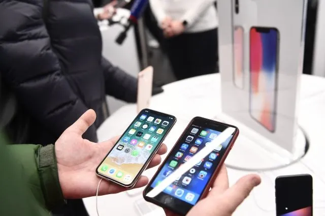 Apple вдвое сократит производство новых iPhone X из-за низкого спроса