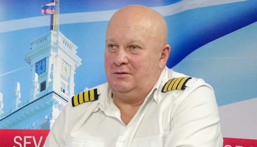 Правительство Севастополя обязали выплатить зарплату заслуженному лётчику Базыкину