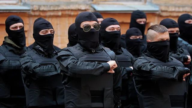 "Установить украинский порядок через силу": в Киеве появилась "Нацдружина"