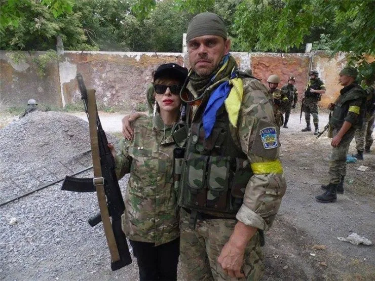 В Грузии совершено нападение на воевавшую в Донбассе националистку