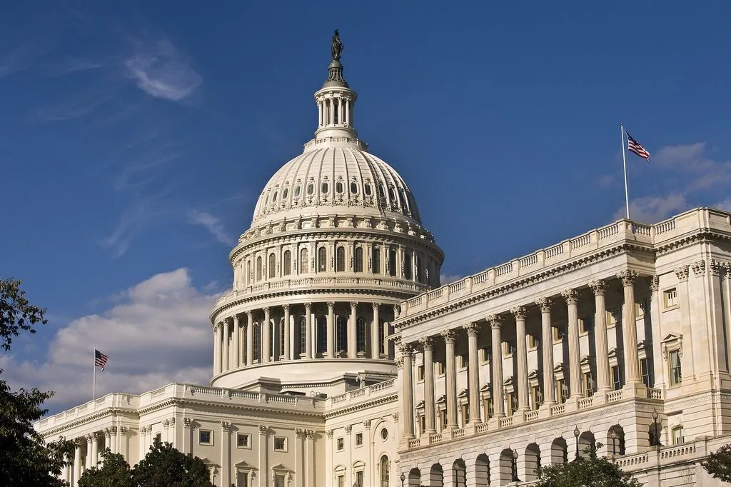 В Сенате США заинтересовались сделкой между Трампом и Рыболовлевым