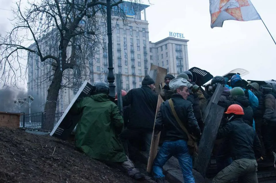 Улики "майданных расстрелов" начали искать в киевском отеле