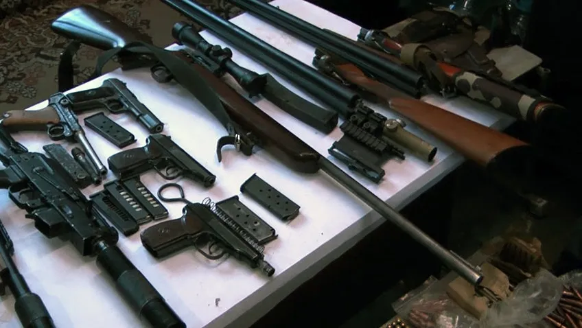 ФСБ накрыла крупную банду нелегальных оружейников