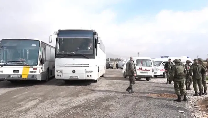 Под обстрелами боевиков в Восточной Гуте началась третья гумпауза