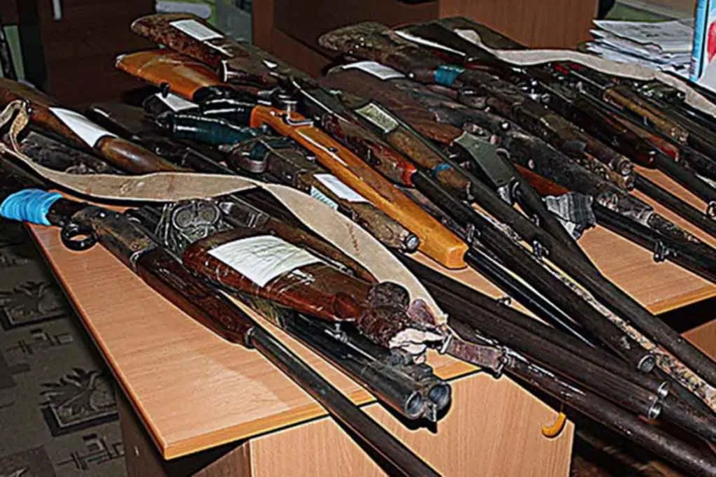 Месячник добровольной сдачи оружия начался в Луганской Республике