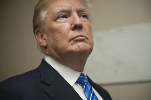 СМИ: Трамп сел на диету и отказался от гамбургеров