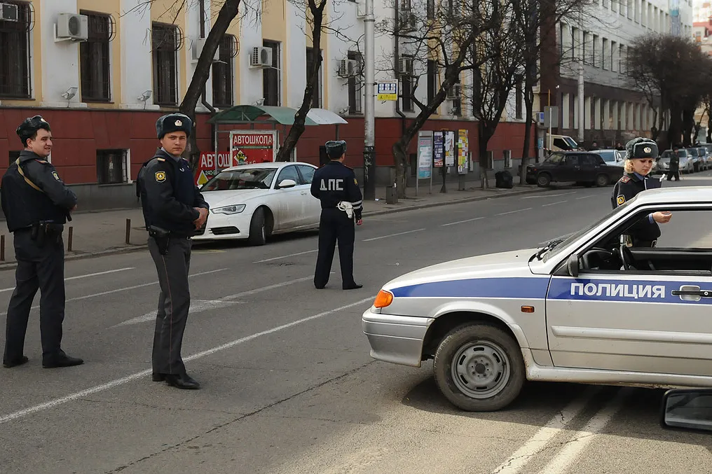 Припаркованный автомобиль взорвался в Ростове-на-Дону
