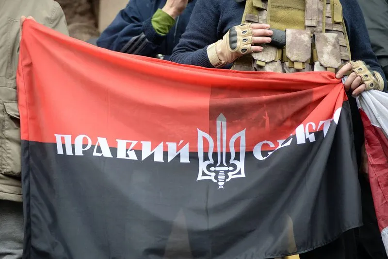 Жители Счастья подтвердили, что город обстреляли бойцы "Правого сектора*"