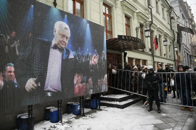 В Московском художественном театре проходит прощание с Табаковым