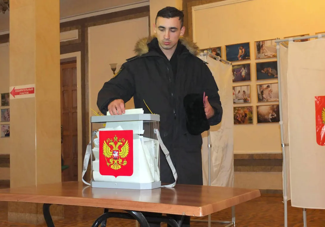 Почти тысяча моряков-черноморцев досрочно проголосовала на выборах Президента