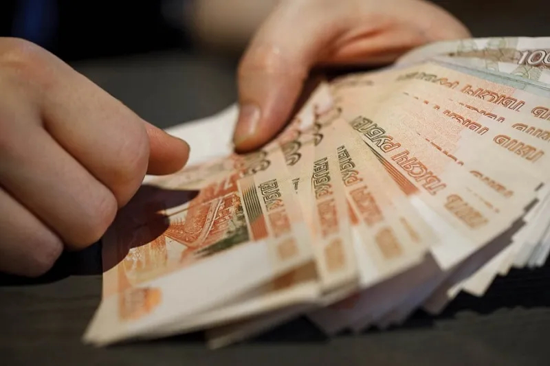 На зарплаты бюджетникам дали деньги из резервного фонда правительства России