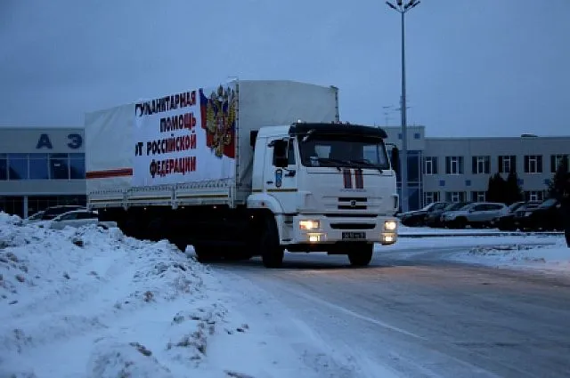 РФ отправила в Донбасс 75-й гуманитарный конвой