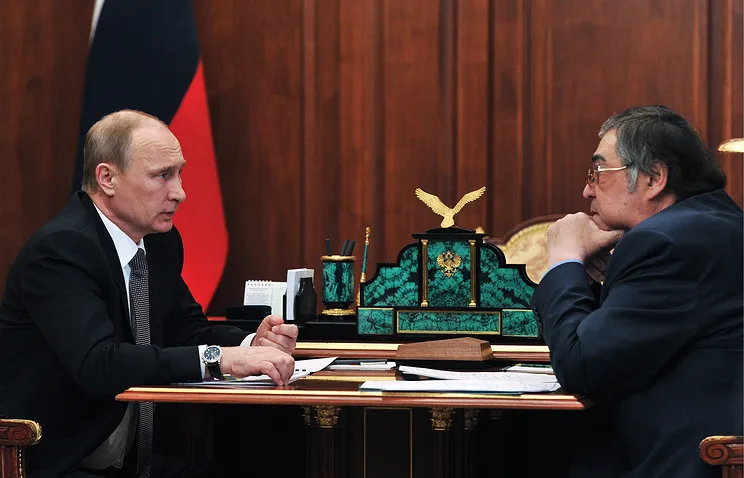 Путин принял досрочную отставку губернатора Кемеровской области Тулеева