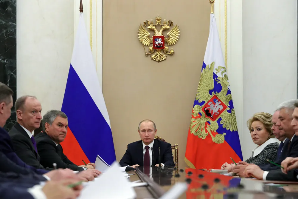Путин заявил о планах создать новую систему безопасности