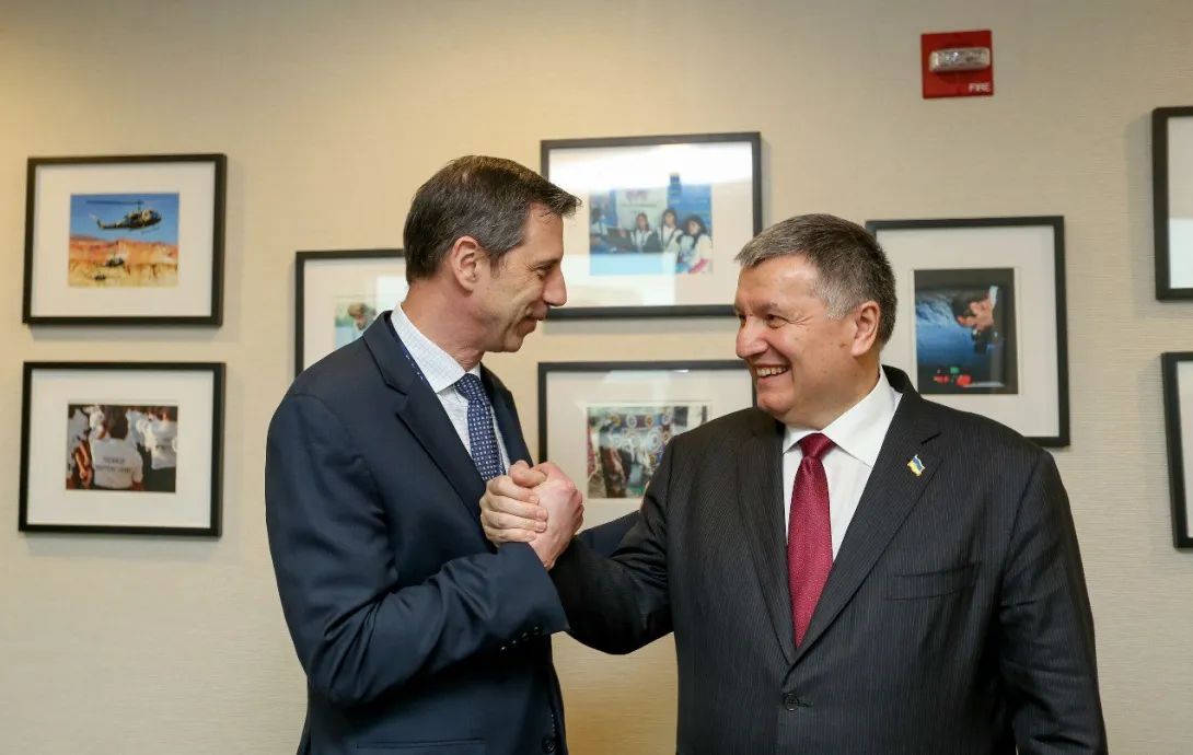 Аваков обсудил с помощником госсекретаря США свой план по Донбассу и Крыму