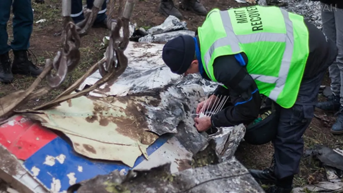 ДНР передала Амстердаму останки жертв крушения МН17 в Донбассе