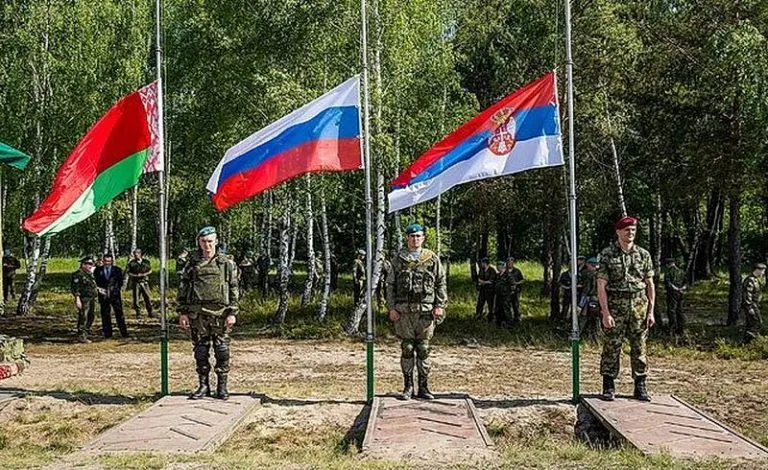 Десантники РФ, Сербии и Белоруссии договорились о задачах предстоящих совместных учений