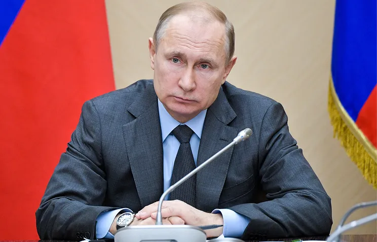 Путин подписал федеральный закон, отменяющий НДФЛ с выплат семьям с детьми