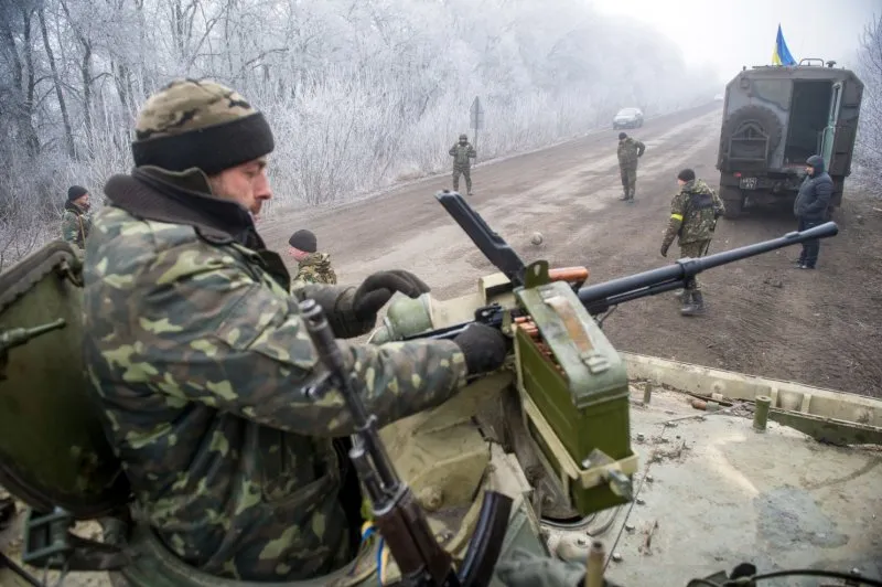 Киевские силовики шесть раз за сутки обстреляли позиции Народной милиции ЛНР