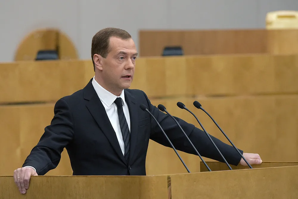 Дмитрий Медведев начал консультации в Госдуме и назвал имена кандидатов в правительство