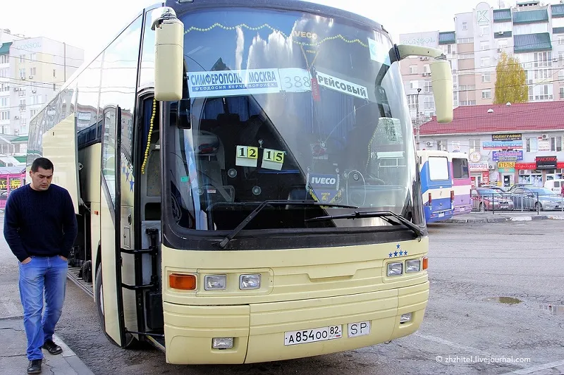 Почему автобусы самовольно едут по Крымскому мосту