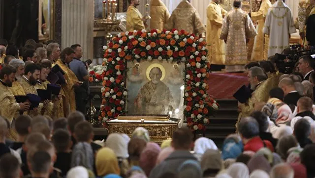 Православные христиане отмечают день памяти святителя Николая Чудотворца