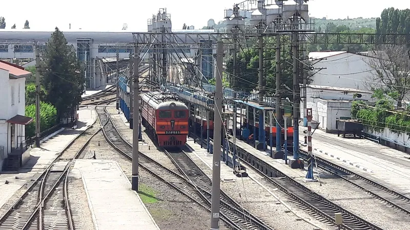 Как готовят движение поездов по Крымскому мосту