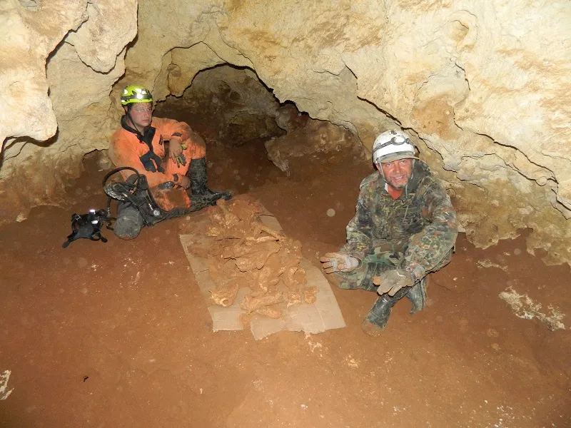В пещере «Таврида» продолжат поиск следов человека