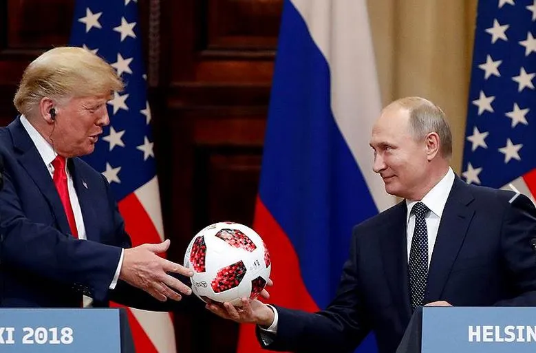 Спецслужбы США проверяют подаренный Путиным Трампу футбольный мяч