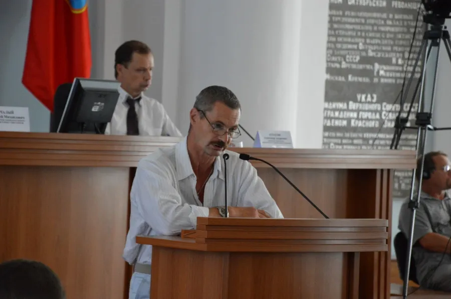 Депутатов Севастополя призвали вспомнить текст присяги, а не обслуживать чужие интересы 