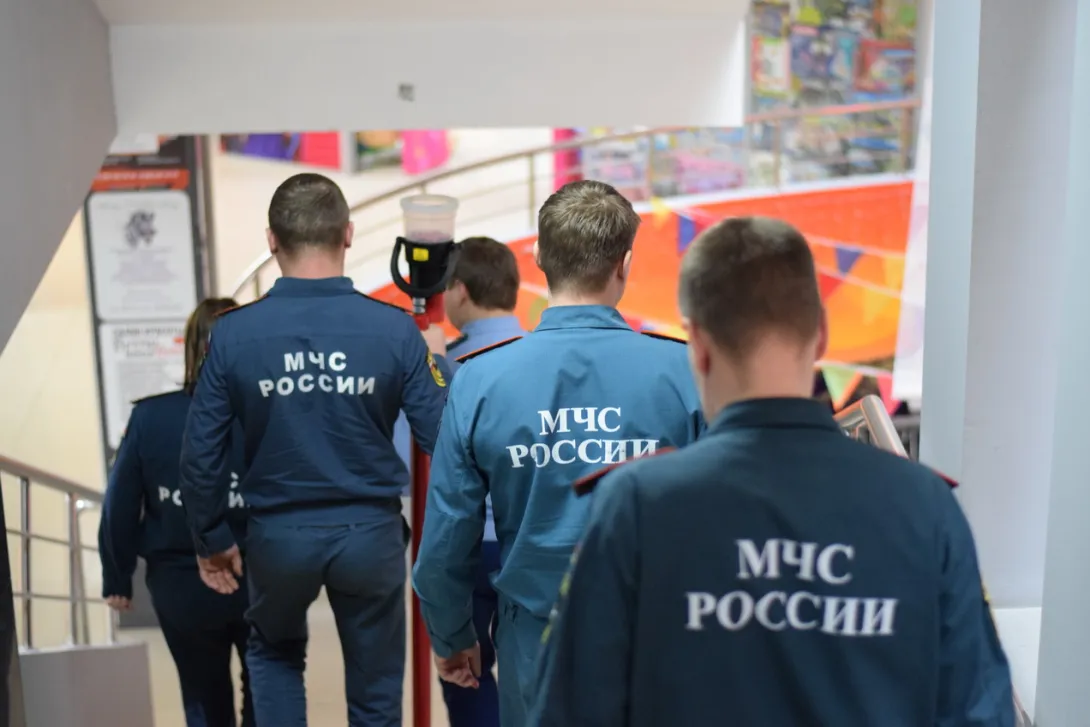 МЧС завершило начатую после пожара в "Зимней вишне" проверку торговых центров