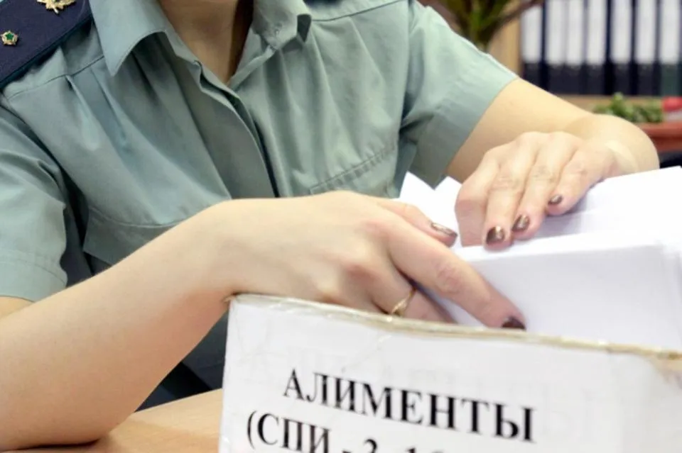 Не хочешь платить алименты - не получишь загранпаспорт